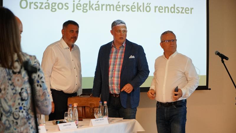 A képen balról-jobbra Kozsuch Kornél, Győrffy Balázs és Bak Péter. 