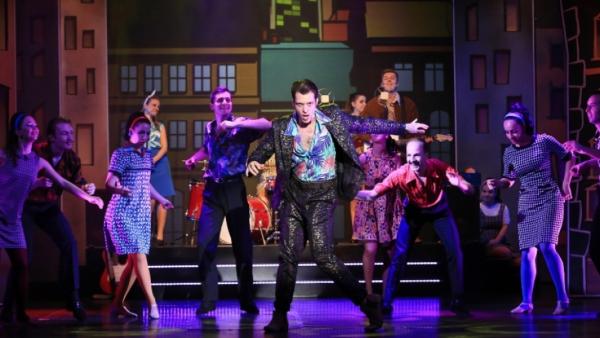 Július 8-án, 20.30 órától Made in Hungária Békéscsabán, a Szent István téren (fotó: Békéscsabai Jókai Színház)