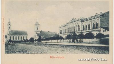 A Szent István tér a városháza épületével az 1900-as évek elején