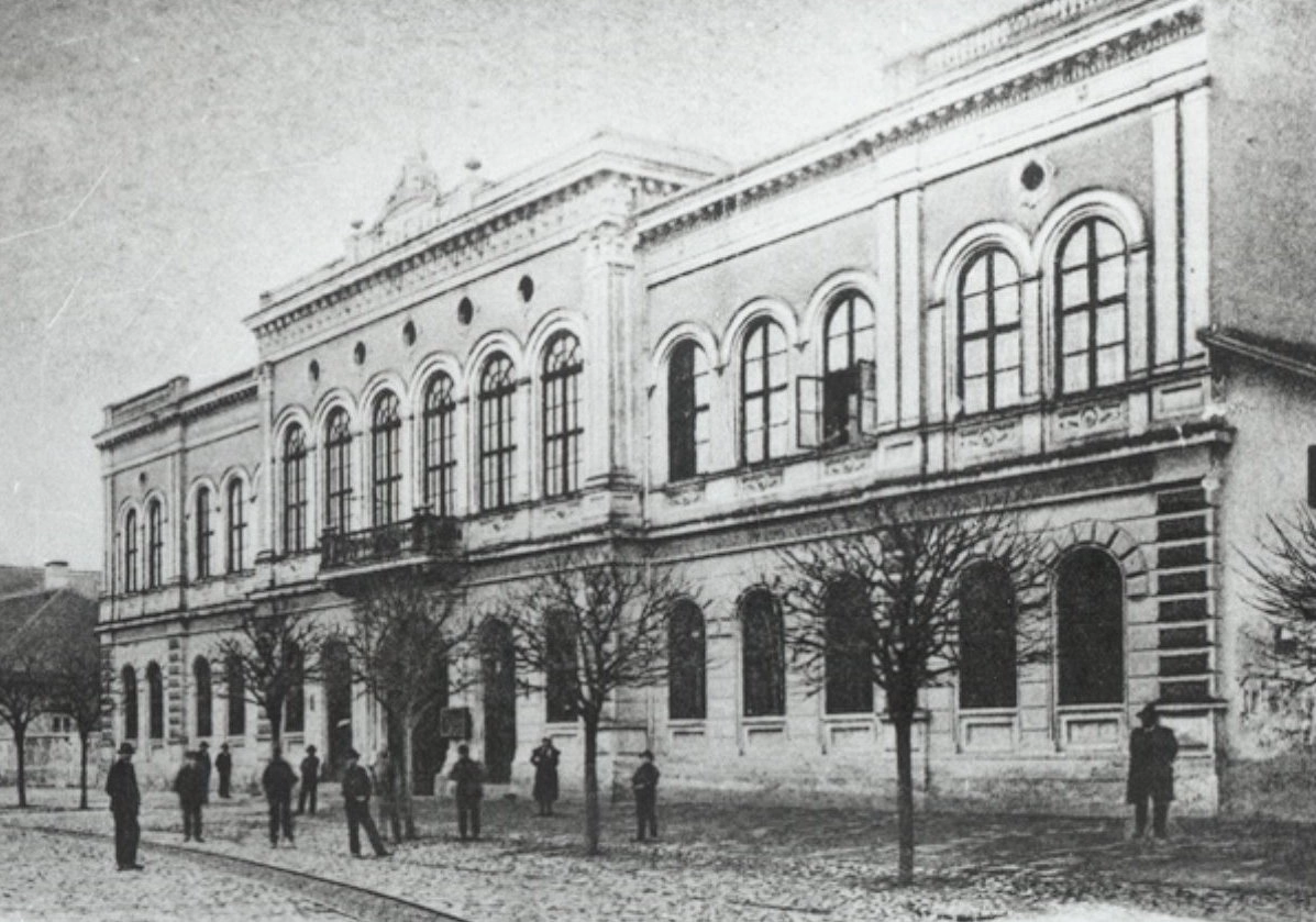 A városháza épülete 1900 körül (csabaihazak.blog.hu)