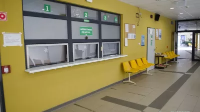 A központi laboratórium váróterme (fotó: Melega Krisztián/Dr. László Elek Kórház)
