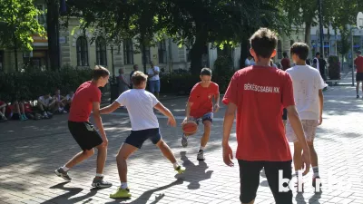 A 3x3-as kosárlabda vette birtokba a város főterét